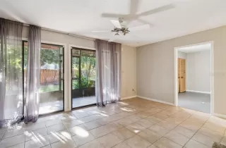 Photo #6: S5137214 Listing