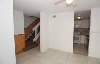 Photo #3: S5137669 Listing