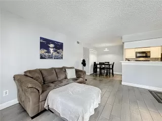 Photo #5: S5137676 Listing