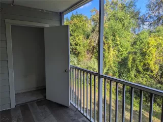 Photo #3: S5137698 Listing