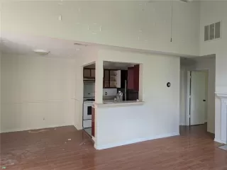 Photo #5: S5137698 Listing