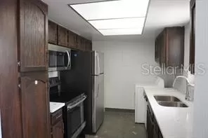 Photo #4: S5137938 Listing