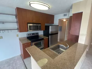 Photo #6: S5137995 Listing