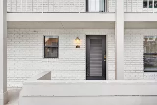 Photo #5: S5138121 Listing