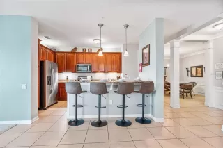 Photo #2: S5138282 Listing 