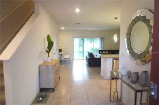 Photo #4: S5138352 Listing