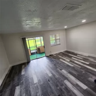 Photo #2: S5138570 Listing 