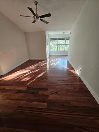 Photo #1: S5138602 Listing