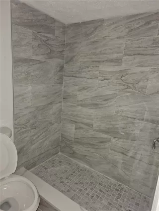 Photo #4: S5138602 Listing