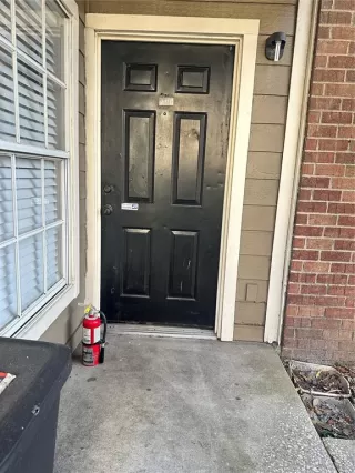 Photo #2: S5138671 Listing