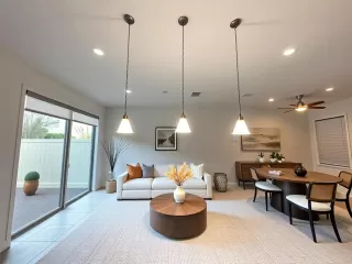 Photo #2: S5138786 Listing