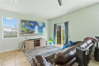 Photo #6: S5138963 Listing