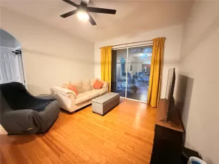 Photo #3: S5139131 Listing