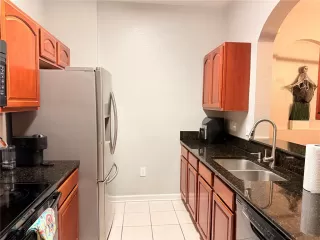 Photo #6: S5139131 Listing