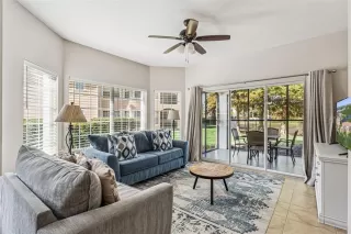 Photo #6: S5139165 Listing