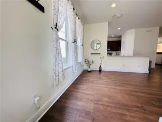 Photo #4: S5139208 Listing 