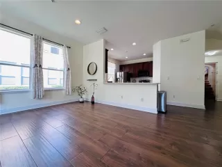 Photo #5: S5139208 Listing 