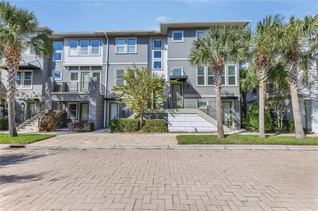 MLS: S5139314 Condo For Sale