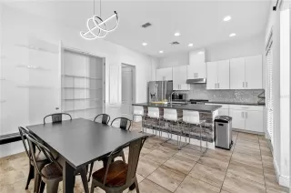 Photo #3: S5139314 Listing