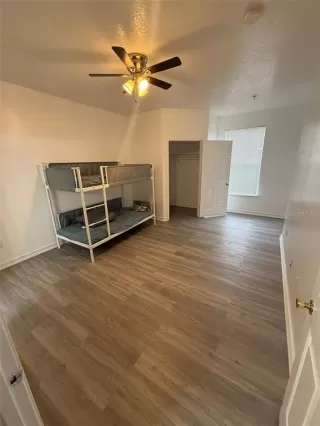 Photo #4: S5139387 Listing