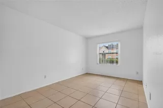 Photo #6: S5139764 Listing