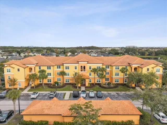 MLS: S5139885 Condo For Sale