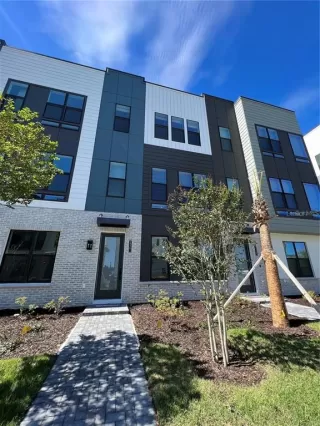 Photo #1: S5140051 Listing