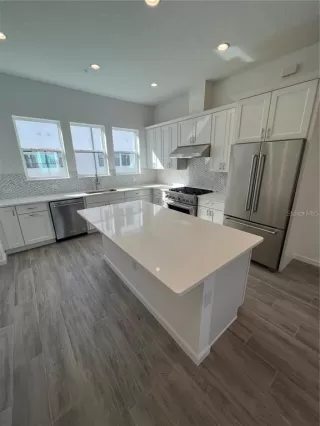 Photo #6: S5140051 Listing