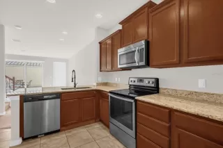 Photo #6: S5140170 Listing