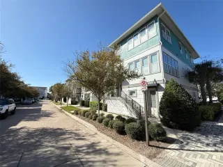 Photo #6: S5140196 Listing