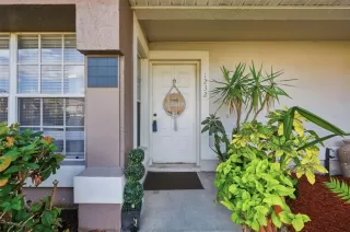 Photo #2: S5140244 Listing