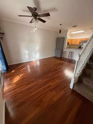 Photo #4: S5140373 Listing