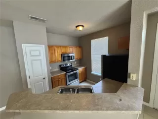 Photo #4: S5140489 Listing 