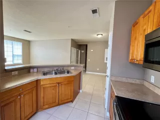 Photo #6: S5140489 Listing 