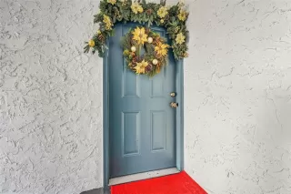 Photo #5: S5140515 Listing