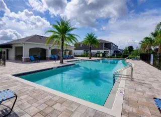 Photo #4: S5140614 Listing 