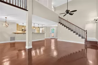 Photo #5: S5141220 Listing