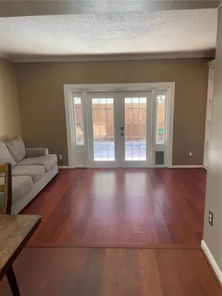 Photo #4: S5141362 Listing