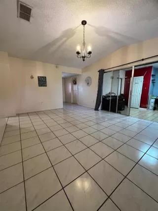 Photo #6: S5141824 Listing 