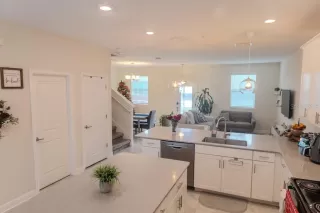 Photo #4: S5142038 Listing 