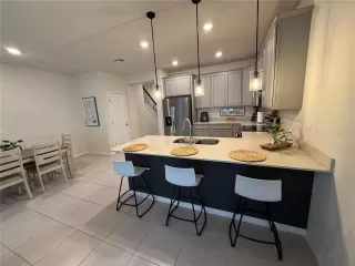 Photo #5: S5142198 Listing 