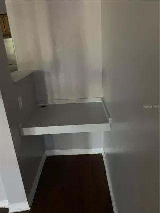 Photo #4: S5142201 Listing