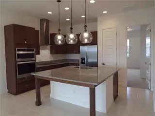 Photo #2: S5142268 Listing