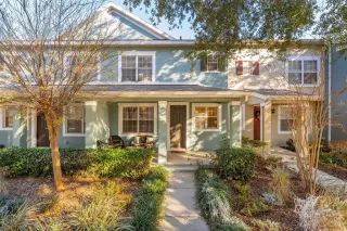 Browse active condo listings in NEWBURY PARK