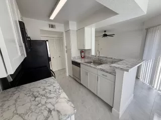 Photo #5: S5142479 Listing