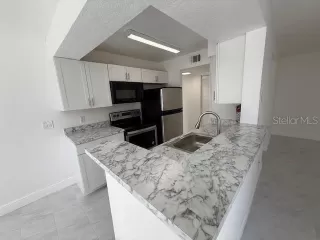 Photo #6: S5142479 Listing