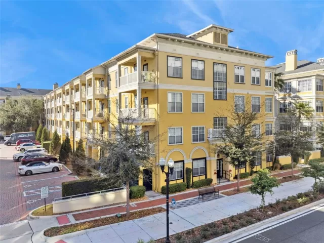 MLS: S5142494 Condo For Sale