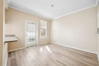 Photo #5: S5142494 Listing