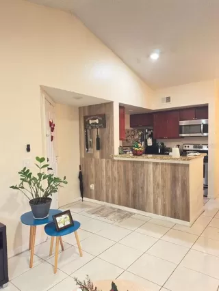 Photo #1: S5142528 Listing