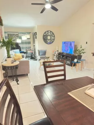 Photo #2: S5142528 Listing